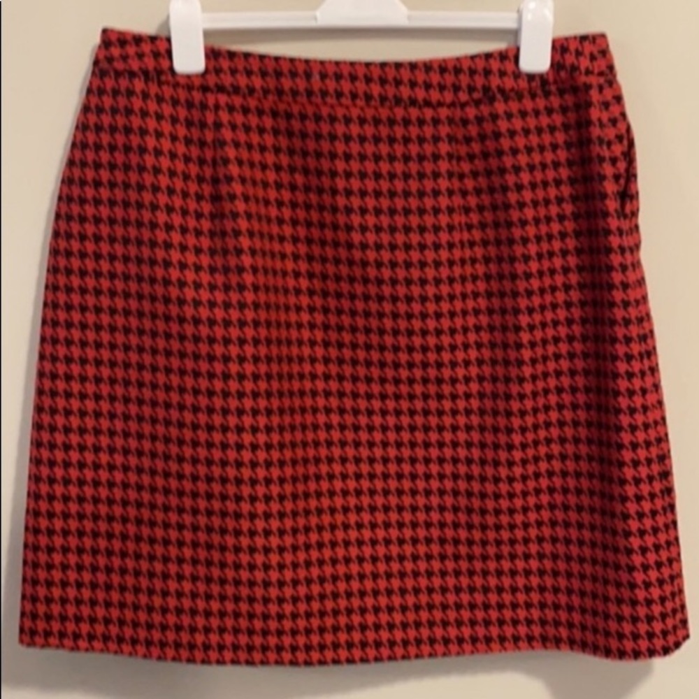 ⭐️Host pick⭐️Red Black Houndstooth A-line Skirt Size 18W